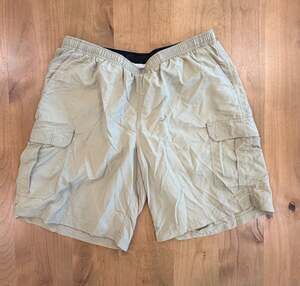 L.L.Bean Men's Supplex Sport Cargo Shorts with Mesh Liner, Size L